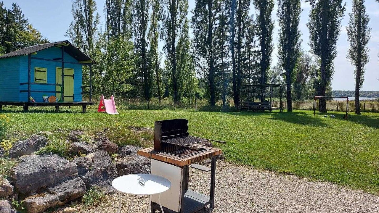 Photo of Outdoor in Geraudot