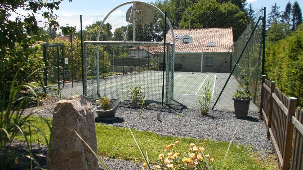 Photo of Others in Mathaux