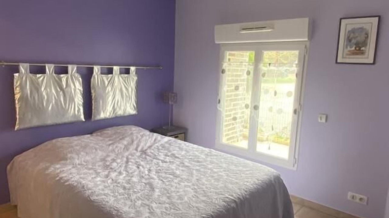 Photo of Bedroom in Messon