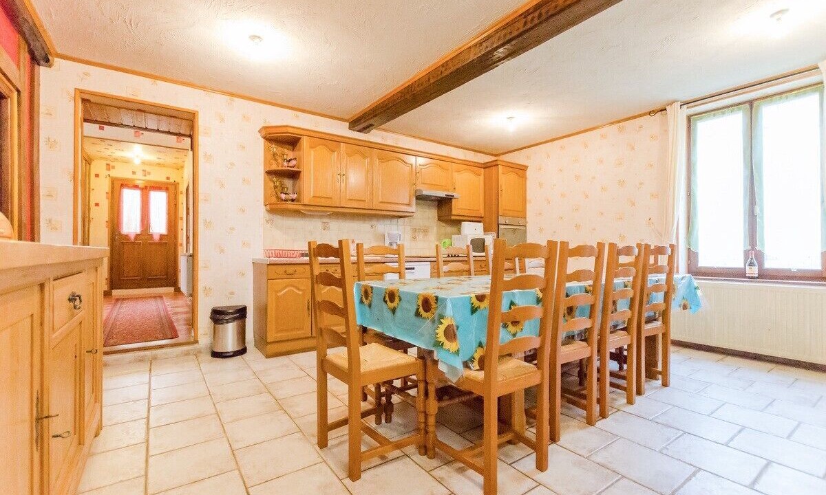 Photo of Others in Lhuitre