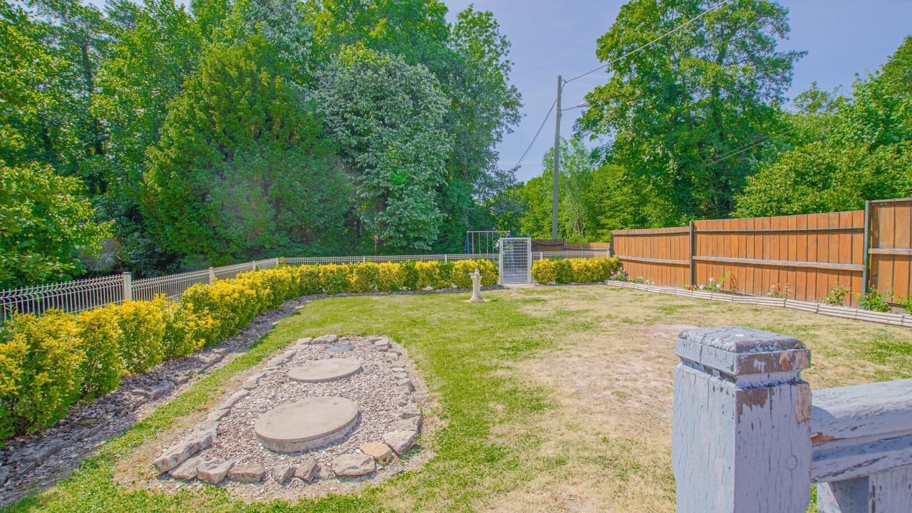 Photo of Outdoor in Lhuitre