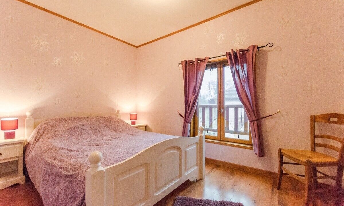 Photo of Bedroom in Lhuitre