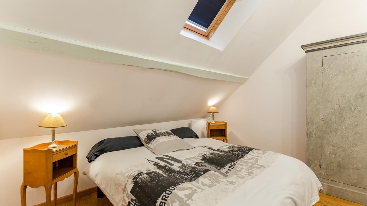 Photo of Bedroom in Troyes