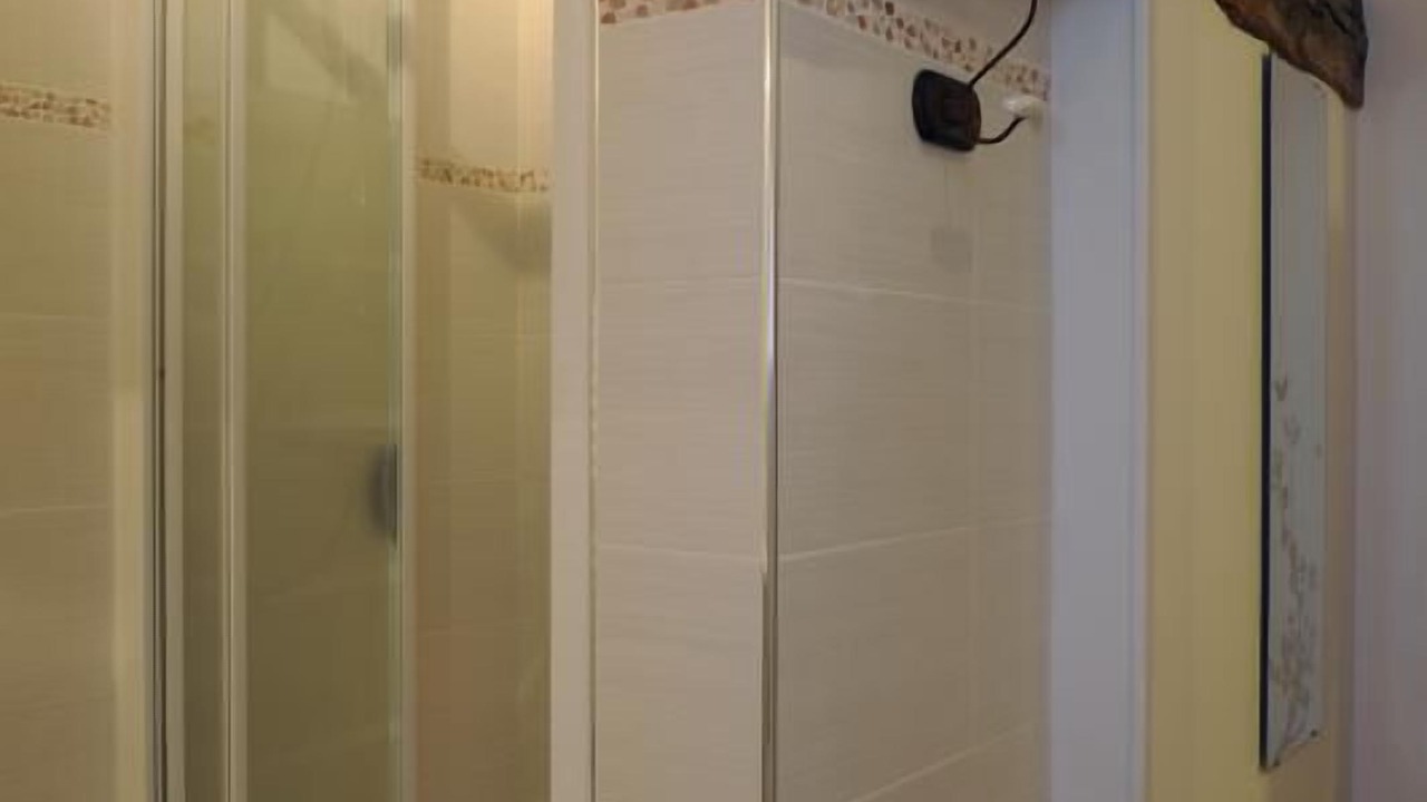 Photo of Bathroom in Rosnay-l'Hopital