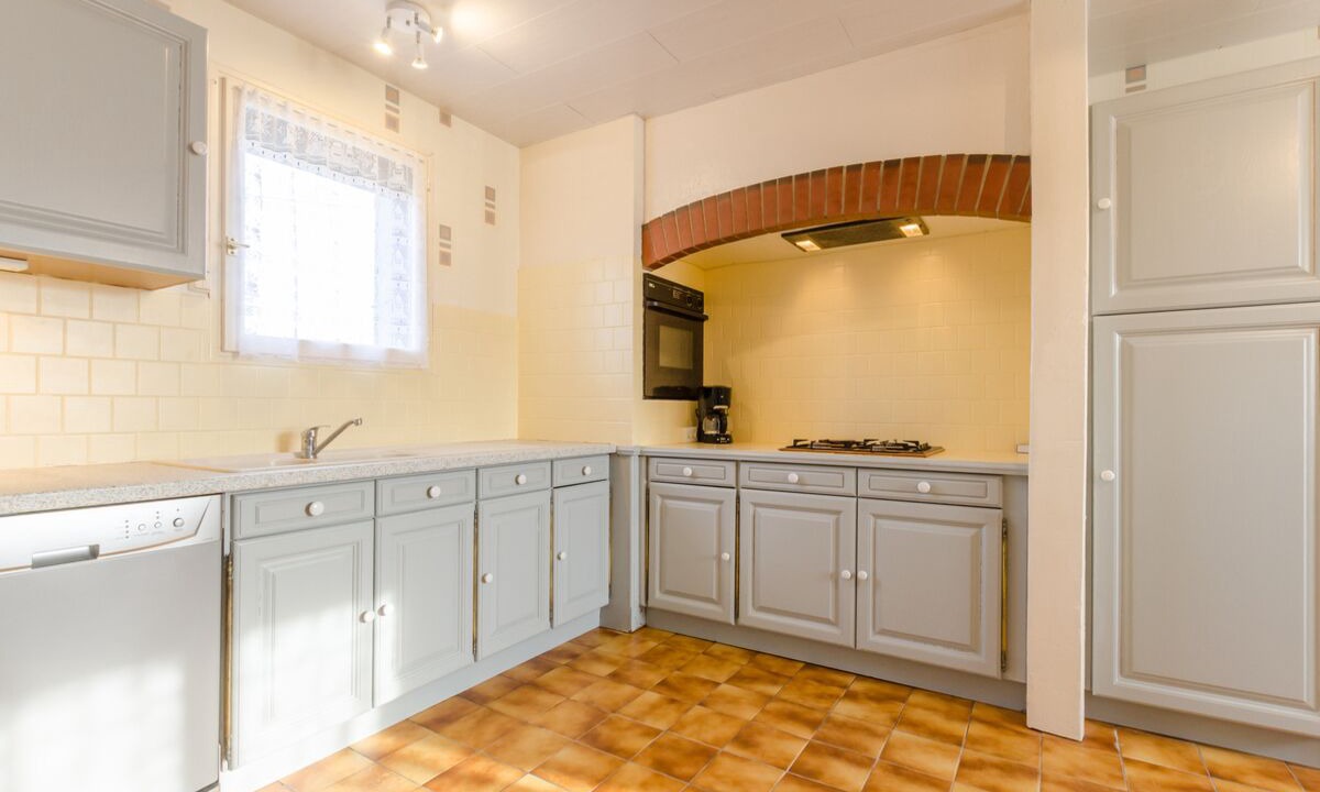Photo of Kitchen in Fontaine-les-Gres