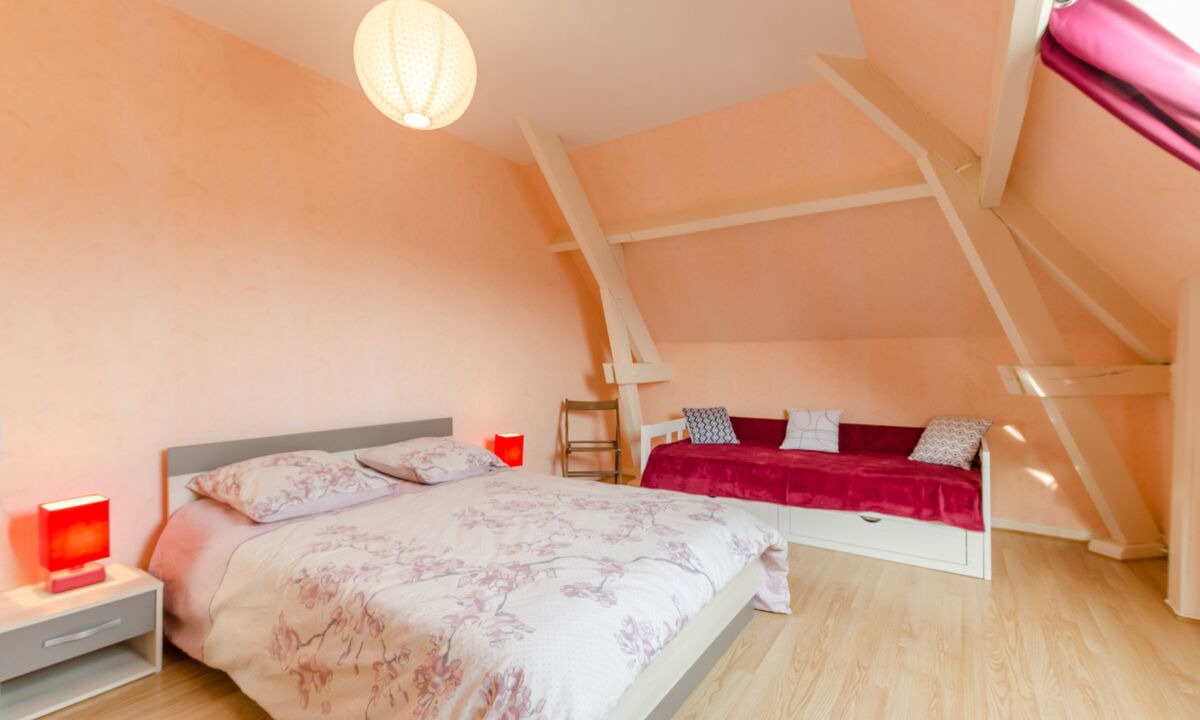 Photo of Bedroom in Fontaine-les-Gres