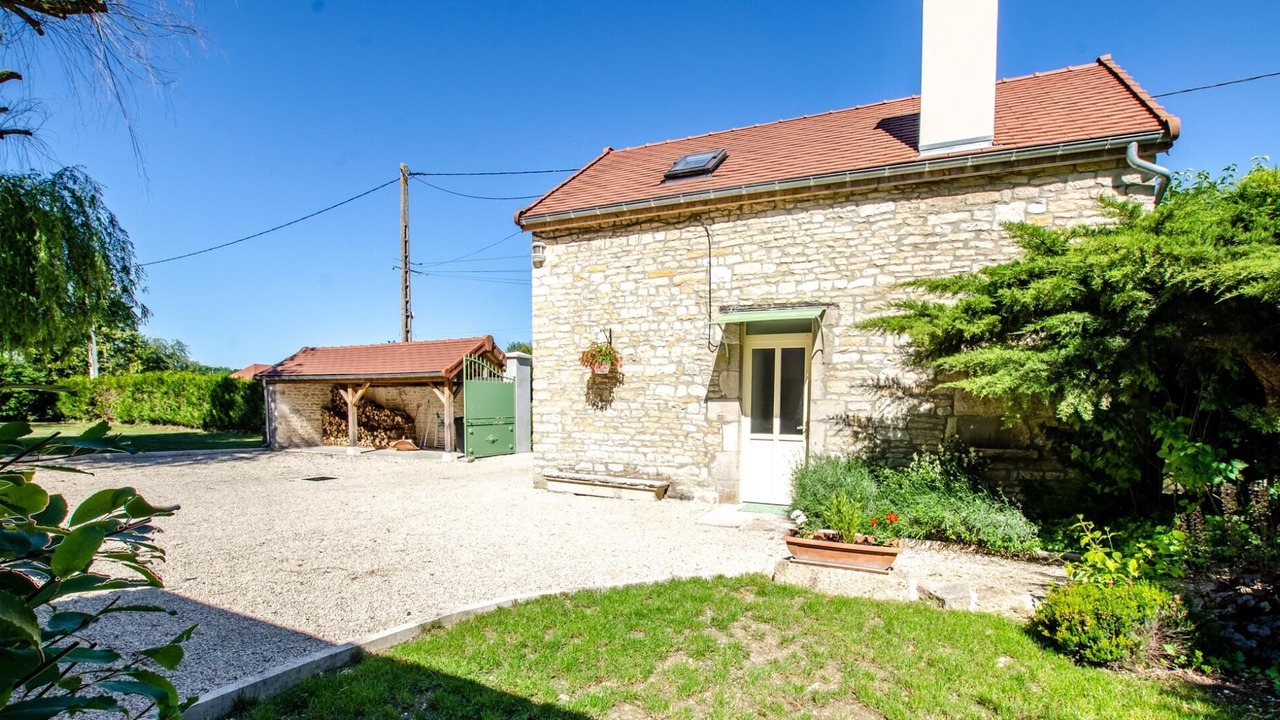 Photo of Outdoor in Polisot