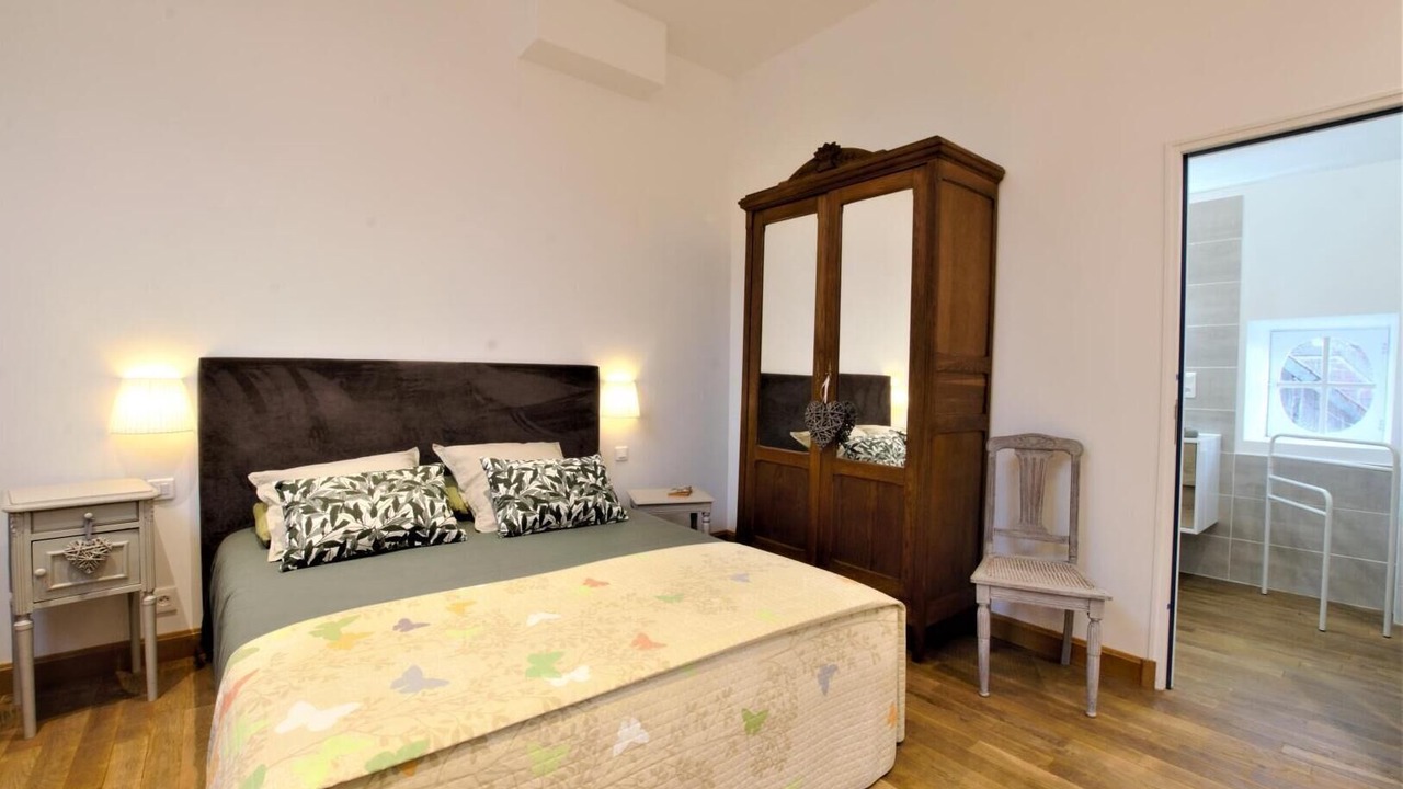 Photo of Bedroom in Jully-sur-Sarce