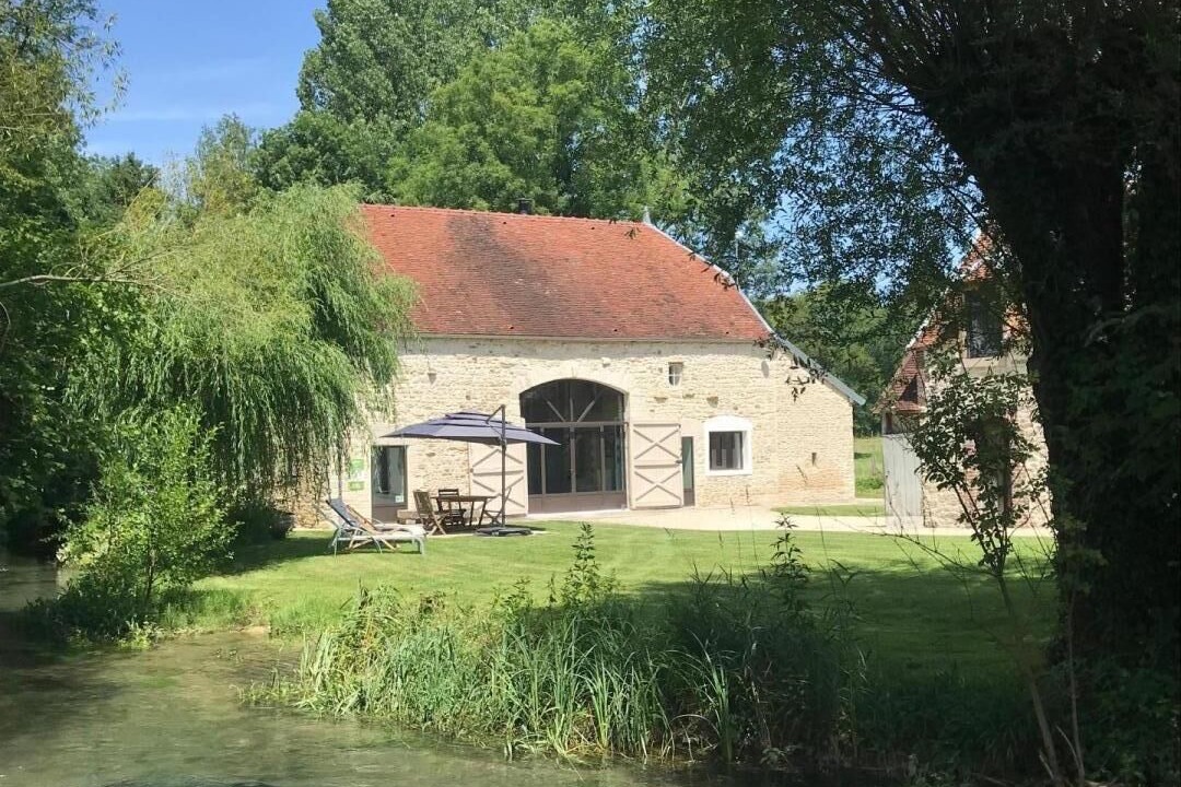 Photo of Outdoor in Jully-sur-Sarce