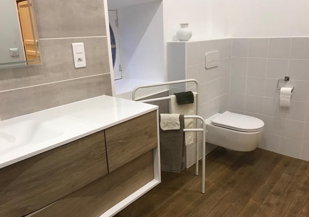 Photo of Bathroom in Jully-sur-Sarce