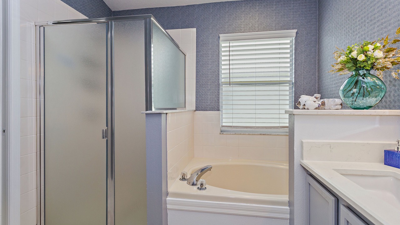 Photo of Bathroom in Eagle Pointe South