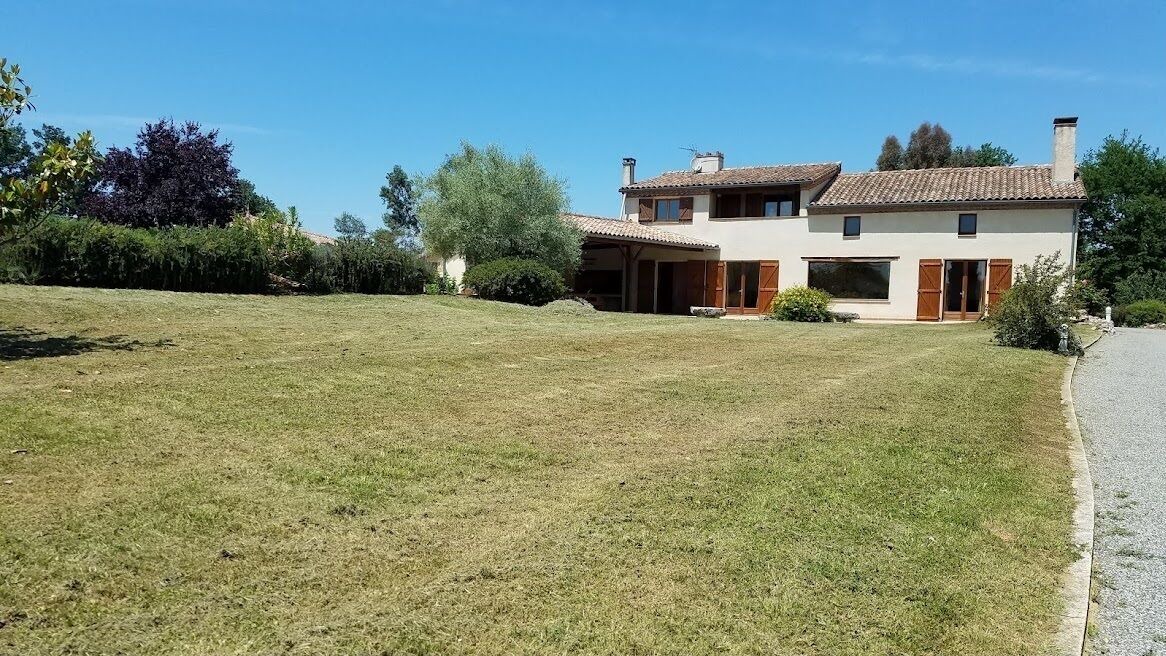 Photo of Outdoor in Boulogne-sur-Gesse