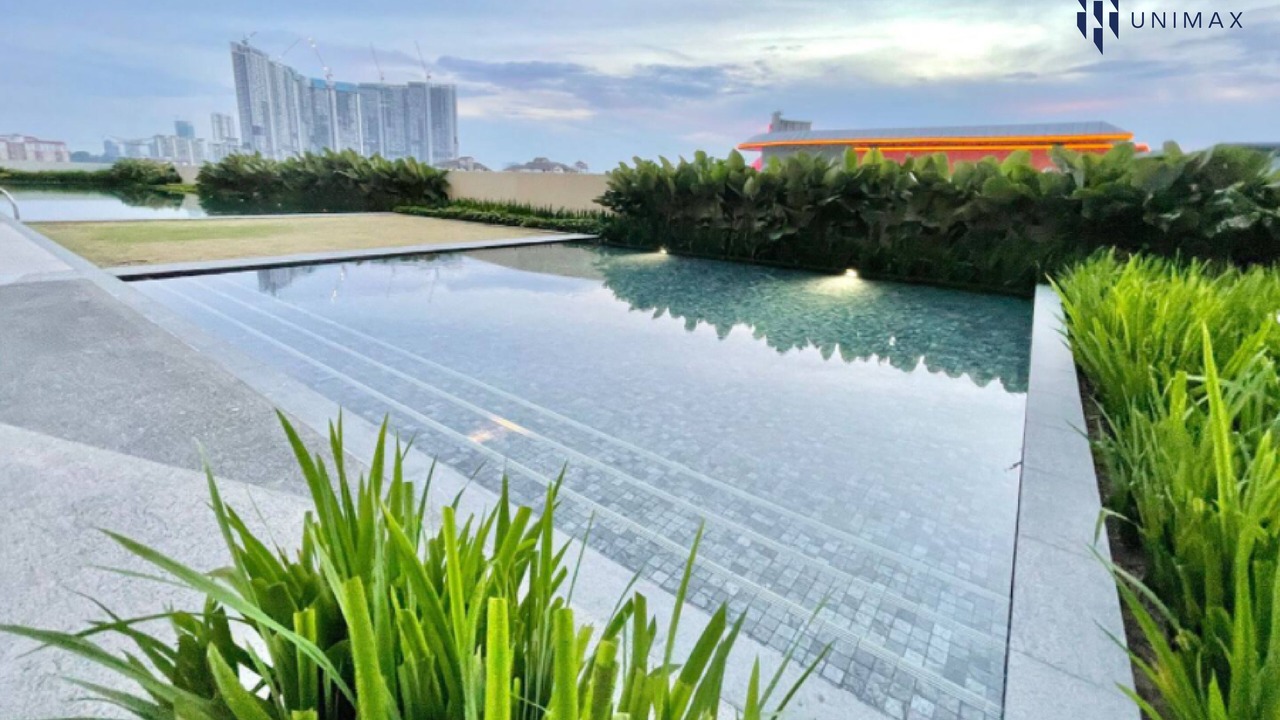 Photo of Outdoor in Maluri