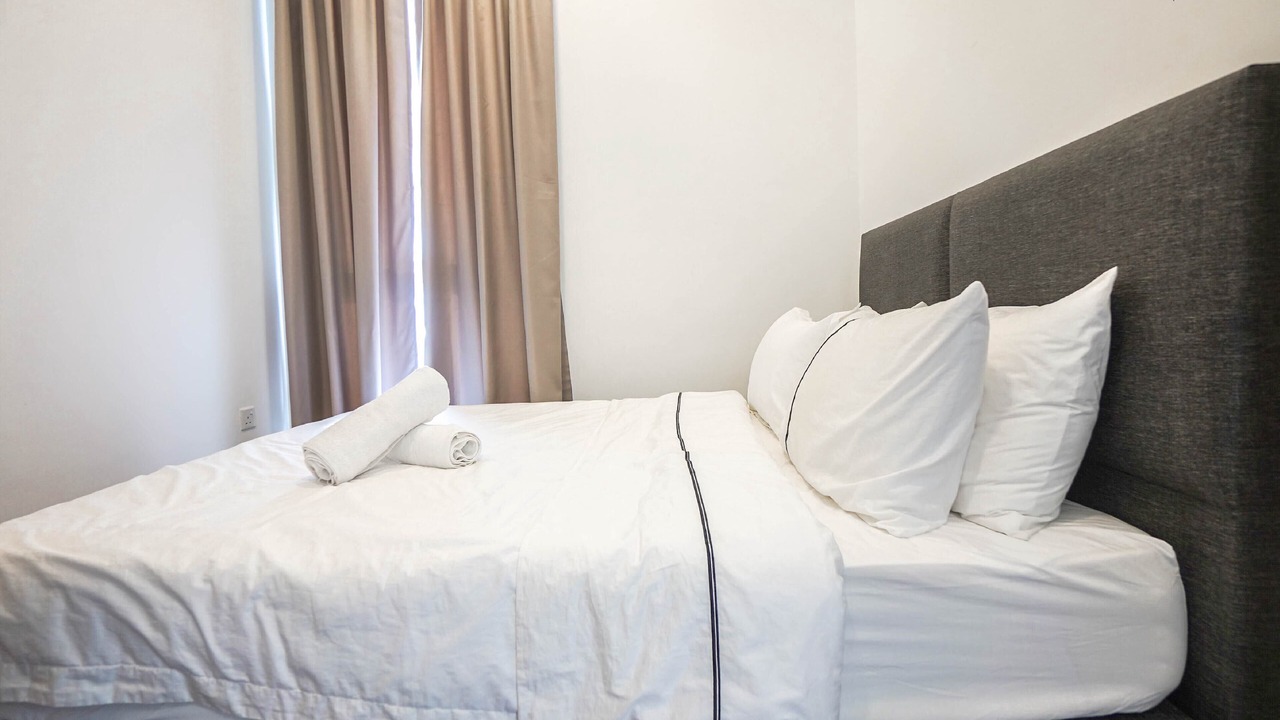 Photo of Bedroom in Maluri