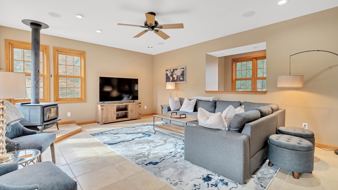Photo of Livingroom in East Haven  Rutland County