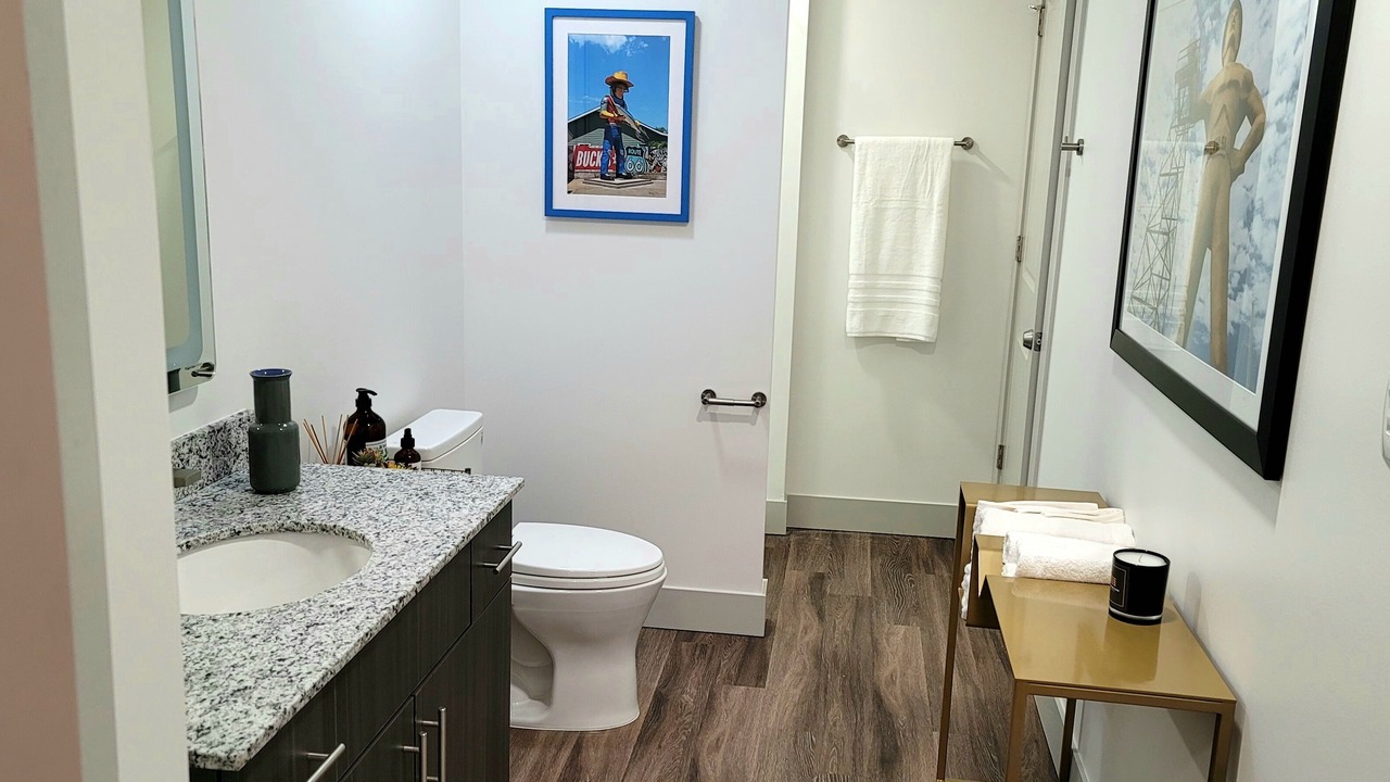 Photo of Bathroom in Cherry Street