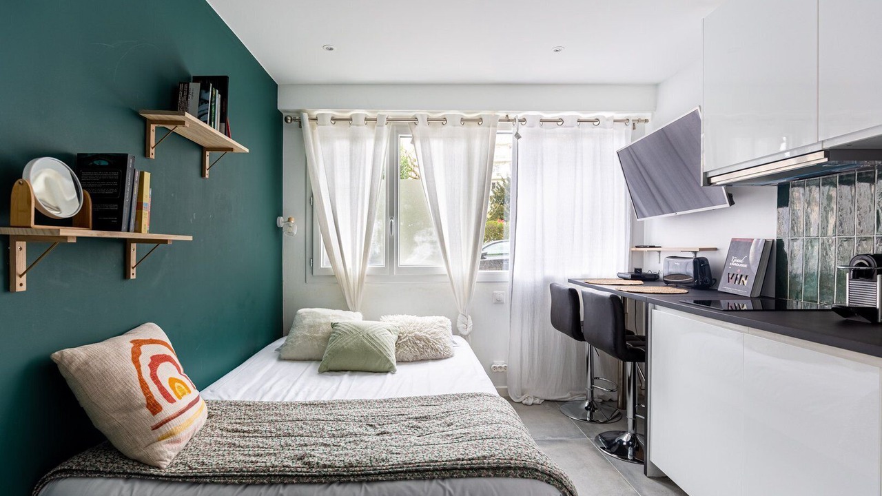 Photo of Bedroom in Chartrons