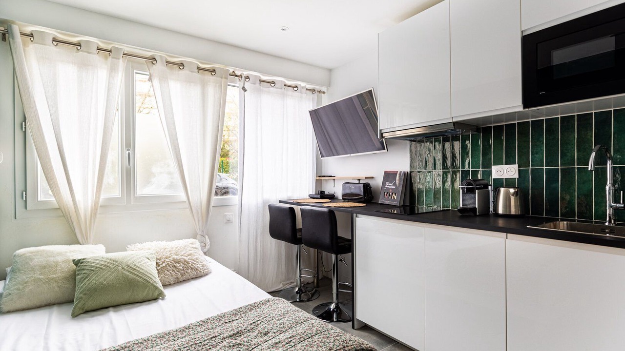 Photo of Bedroom in Chartrons