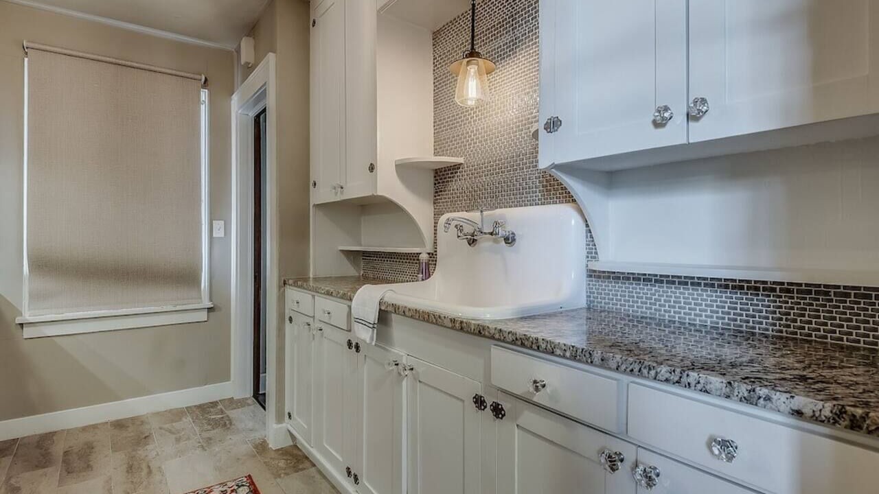 Photo of Bathroom in Crestwood