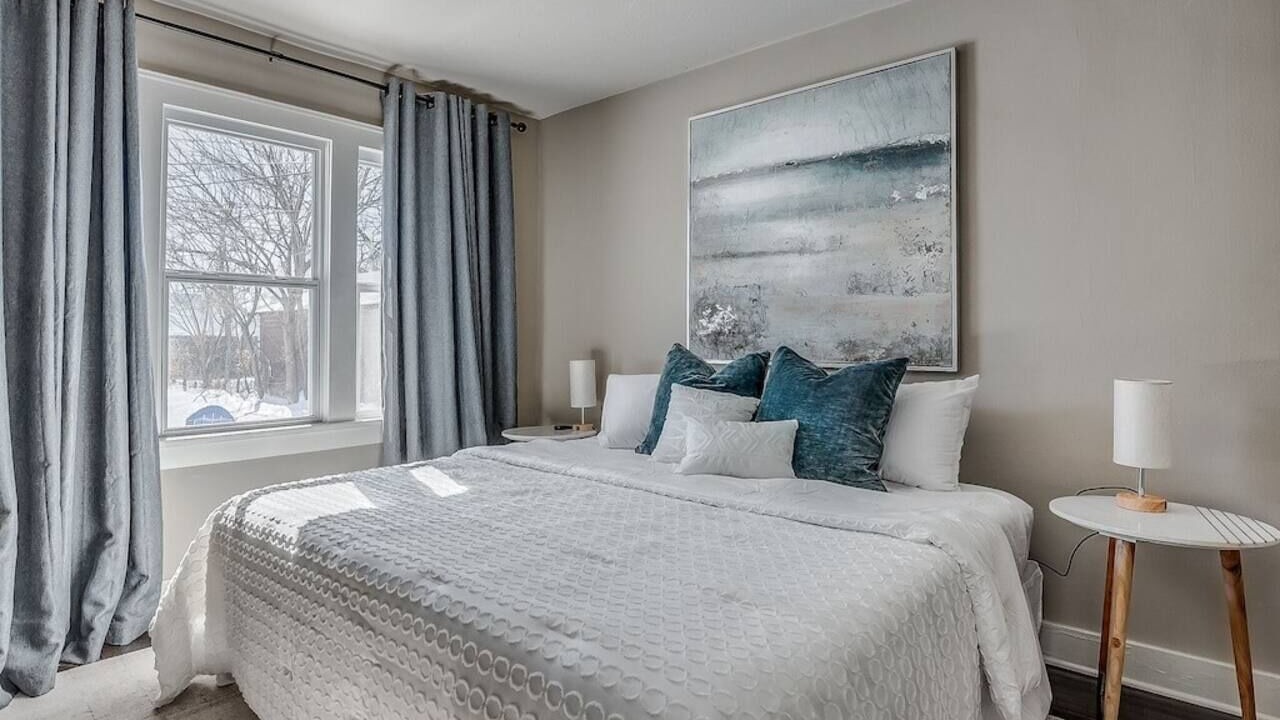 Photo of Bedroom in Crestwood