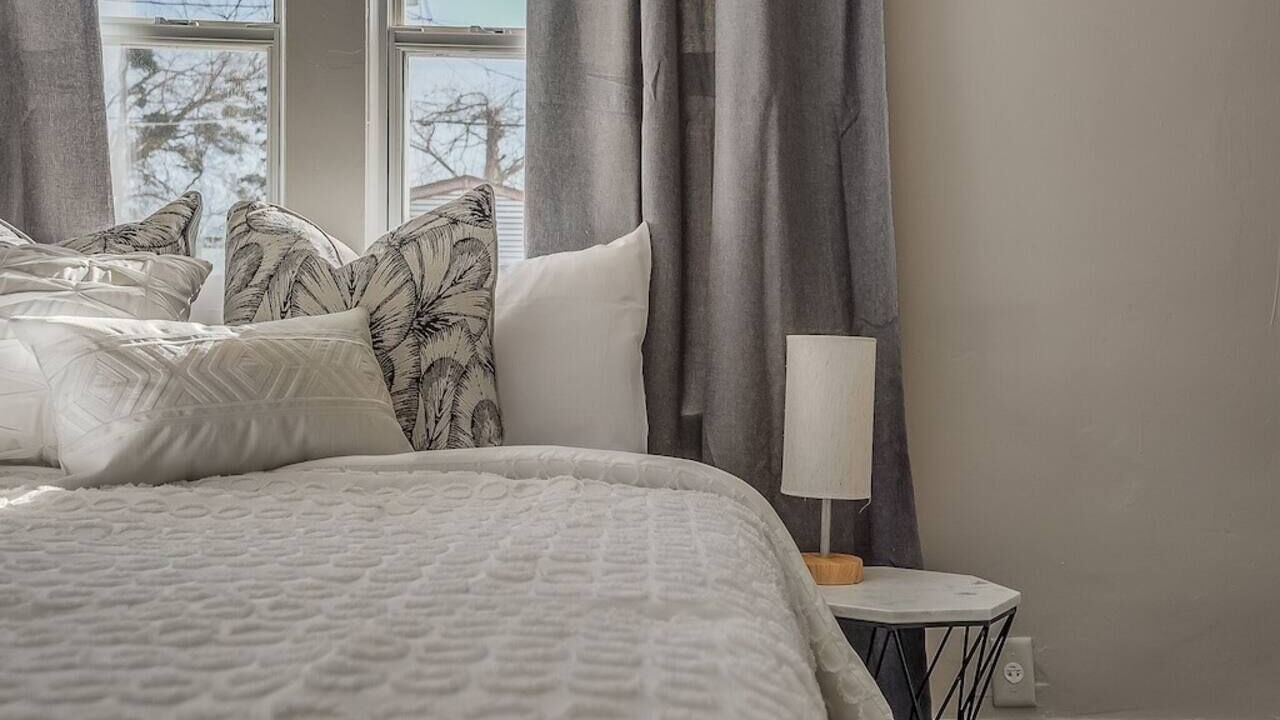 Photo of Bedroom in Crestwood