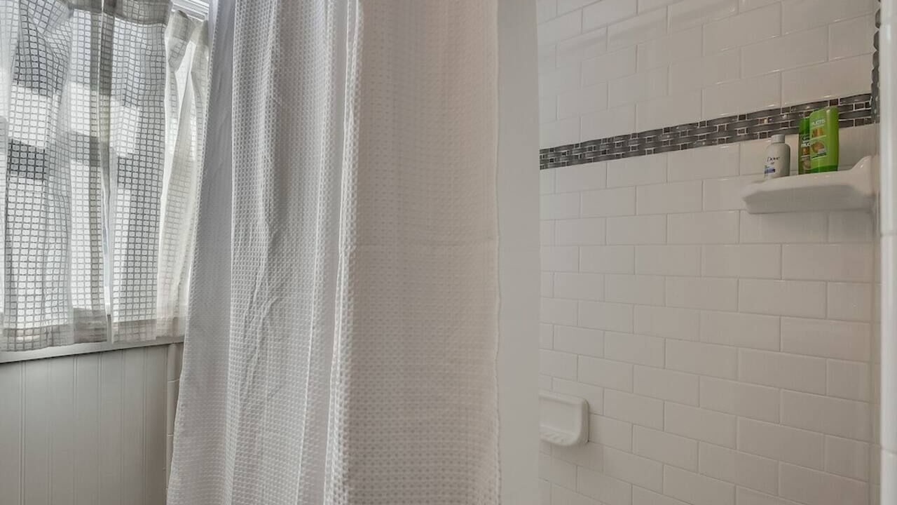 Photo of Bathroom in Crestwood