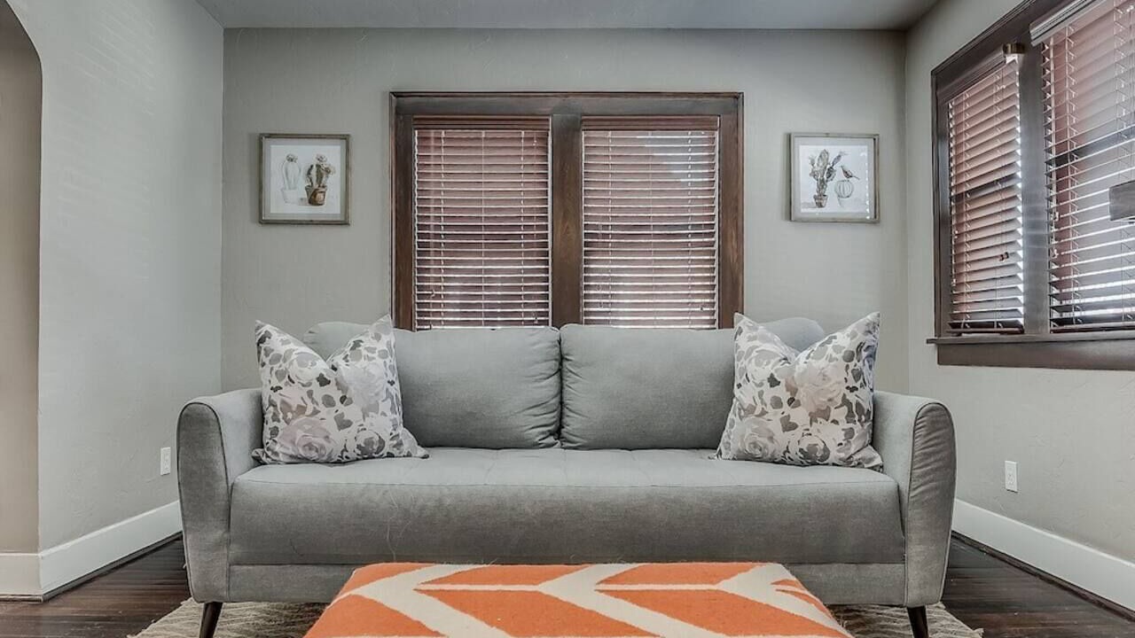 Photo of Livingroom in Crestwood