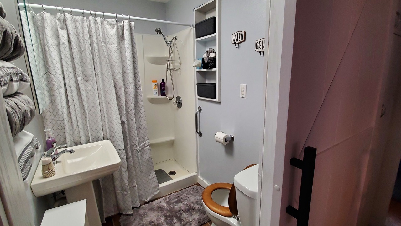 Photo of Bathroom in Meade