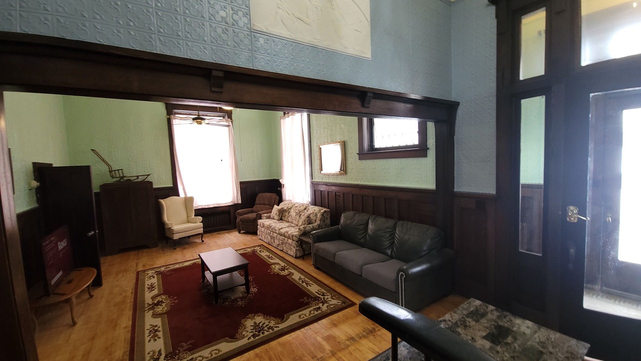 Photo of Livingroom in Corry