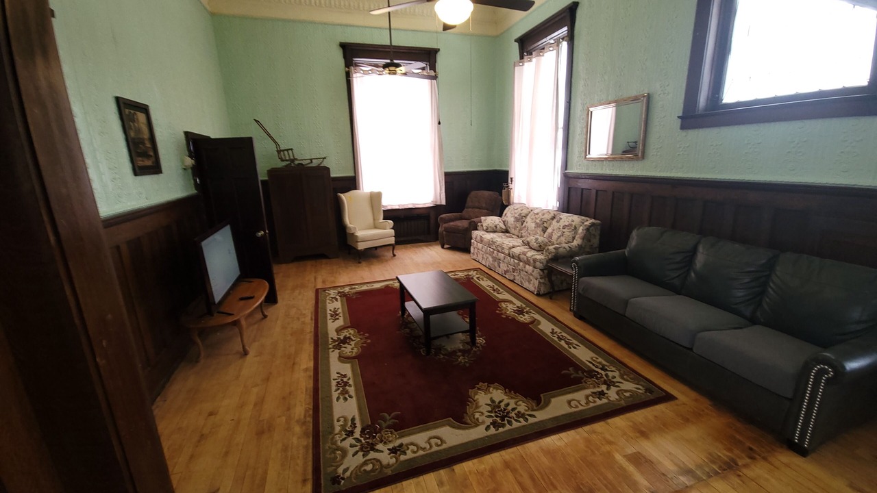 Photo of Livingroom in Corry