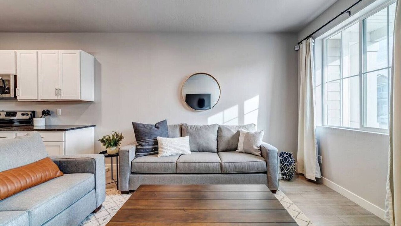 Photo of Livingroom in Bluffdale
