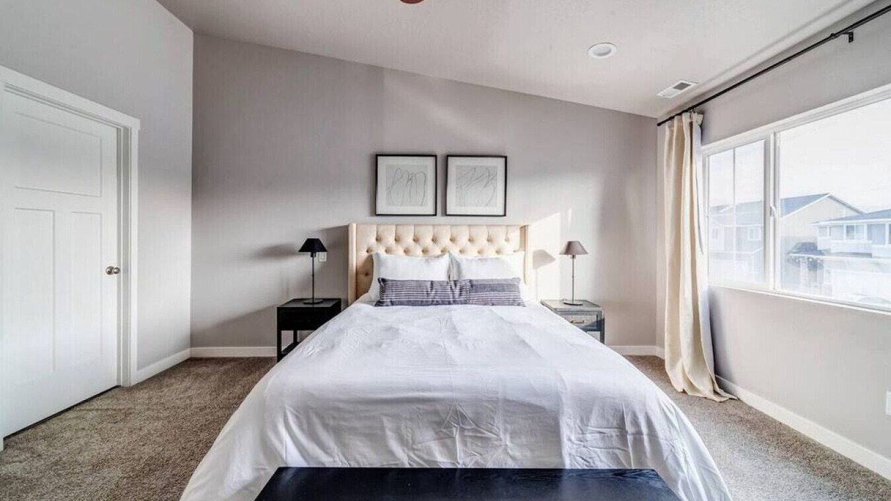 Photo of Bedroom in Bluffdale