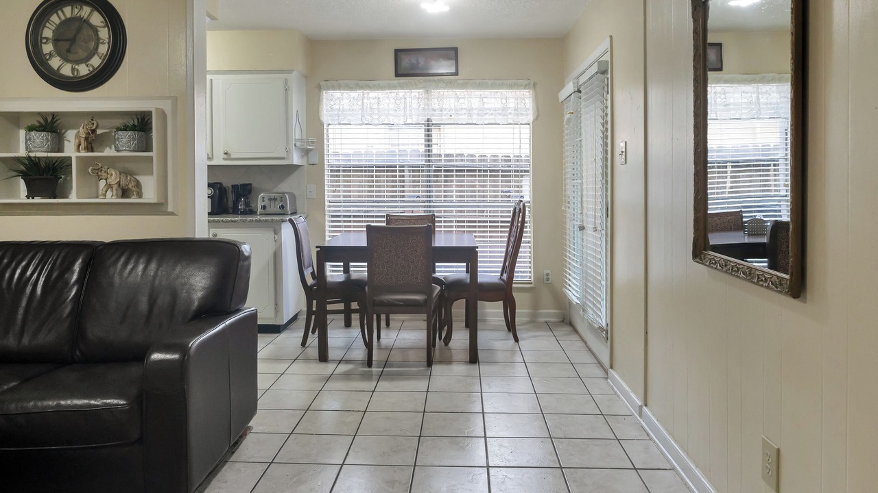 Photo of Livingroom in Central Southwest
