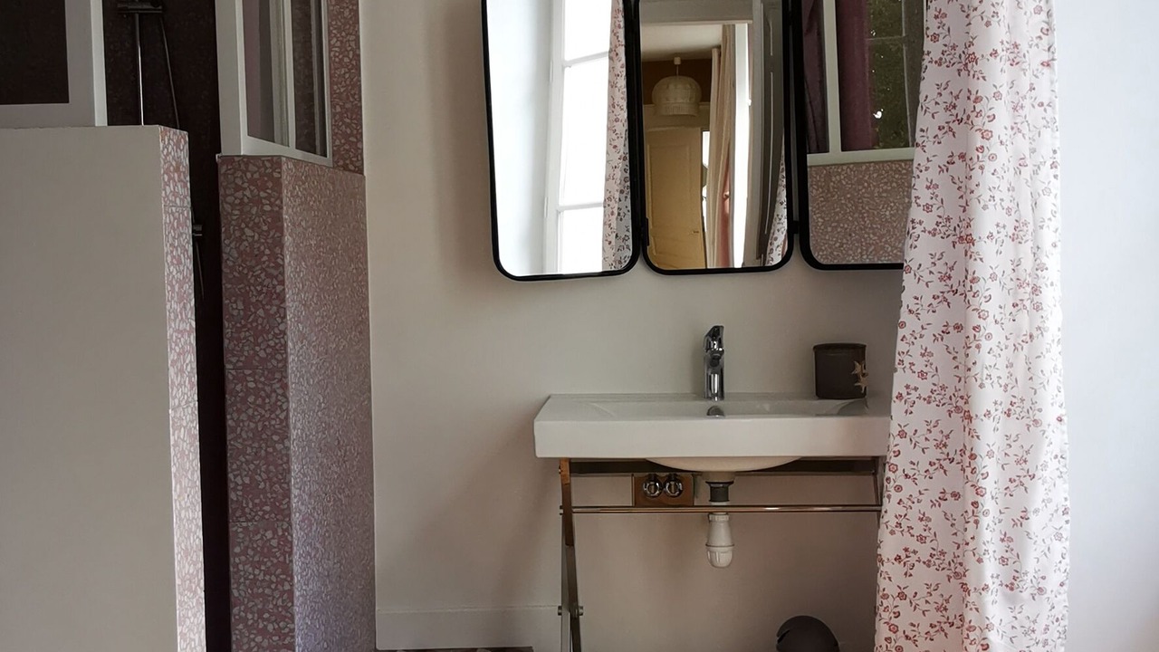 Photo of Bathroom in Acheres-la-Foret