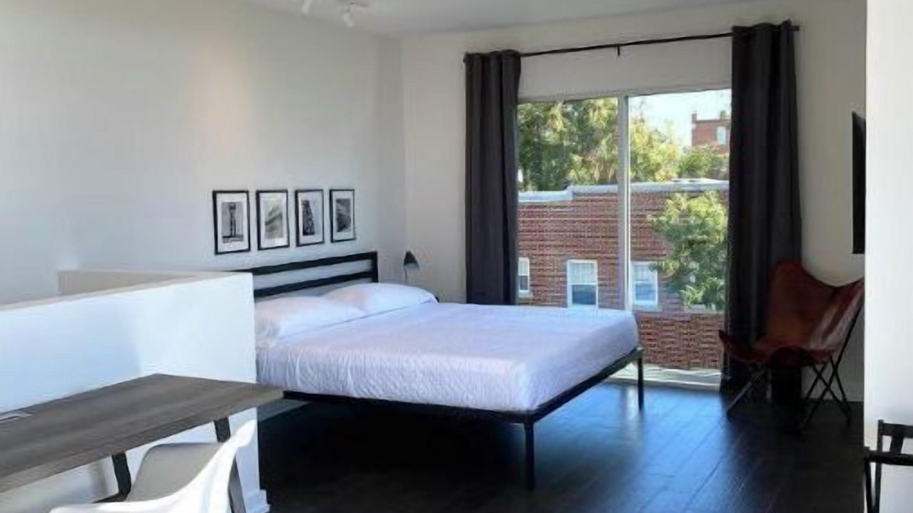 Photo of Bedroom in Midtown