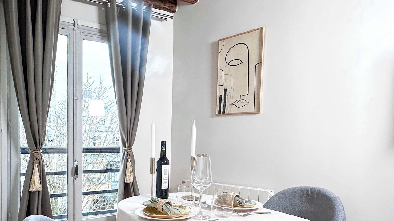 Photo of Bedroom in 6th Arrondissement