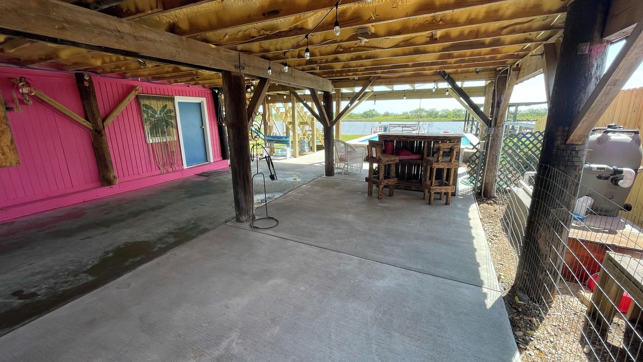 Photo of Patio Balcony in Cedar Lane