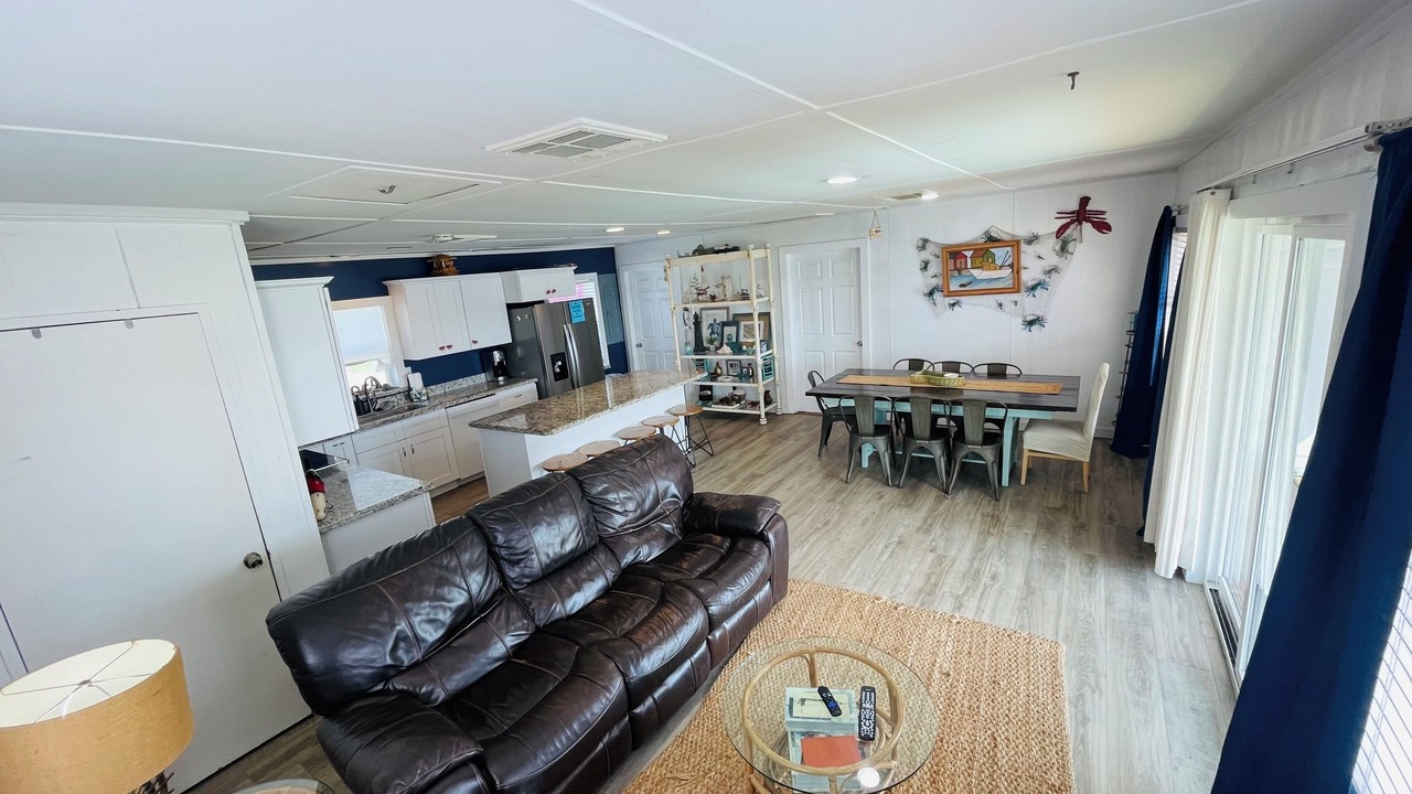 Photo of Livingroom in Cedar Lane