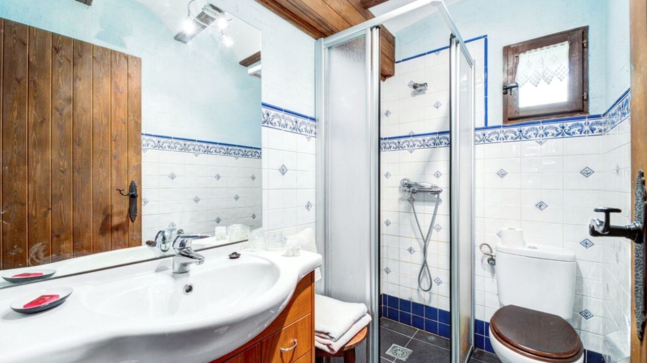Photo of Bathroom in Ardanue