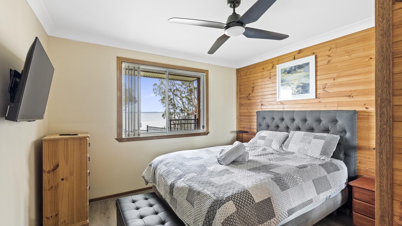 Photo of Bedroom in Erowal Bay