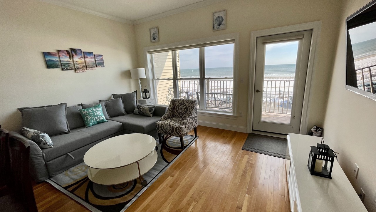 Photo of Livingroom in Hampton