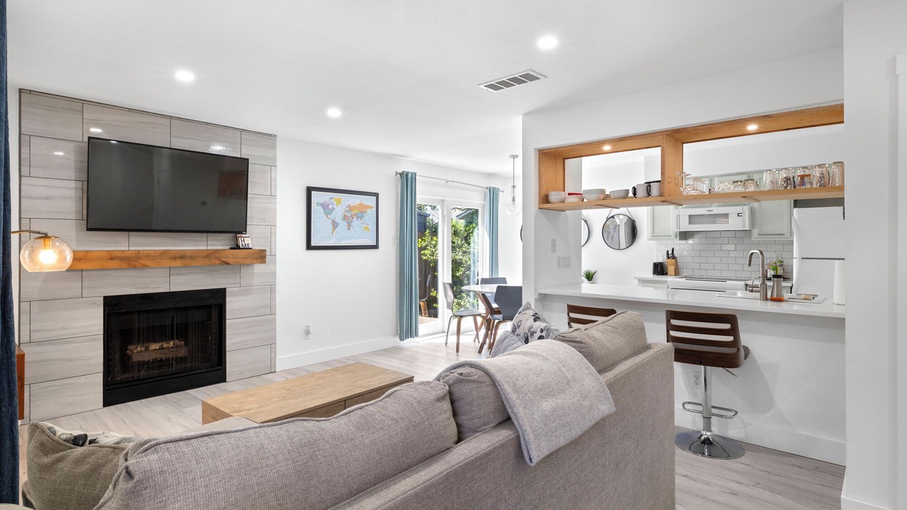 Photo of Livingroom in Crestview