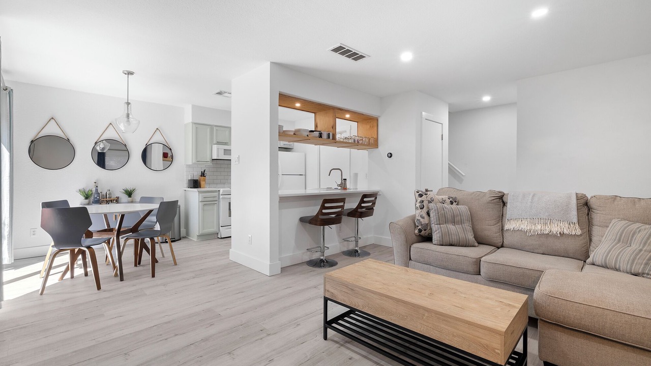 Photo of Livingroom in Crestview