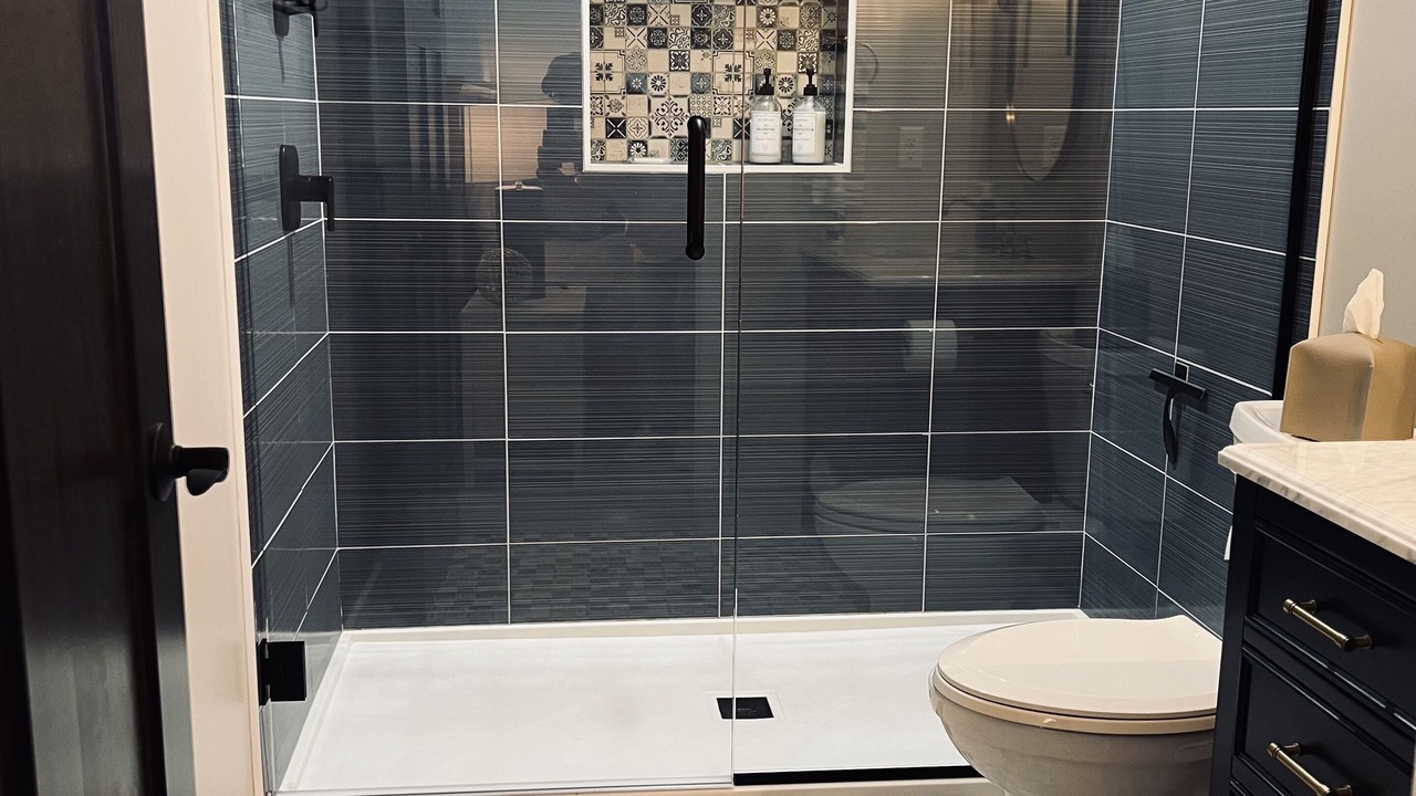 Photo of Bathroom in Republican City