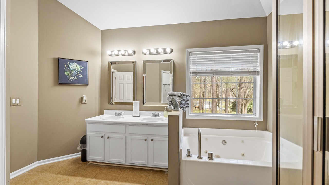 Photo of Bathroom in East Point