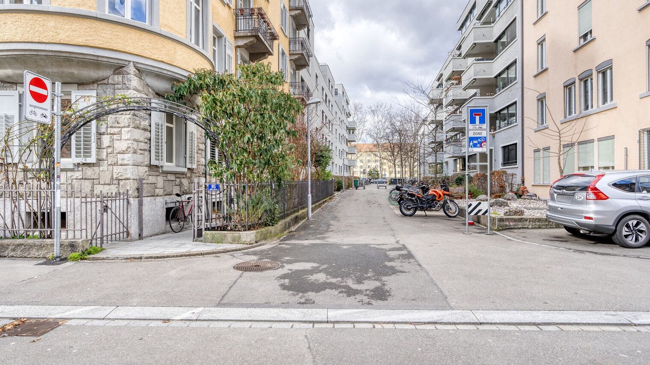Photo of Outdoor in District 4