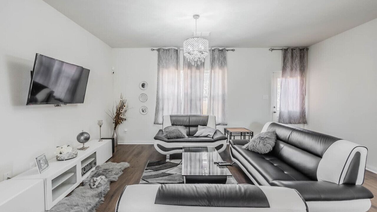 Photo of Livingroom in Dallas