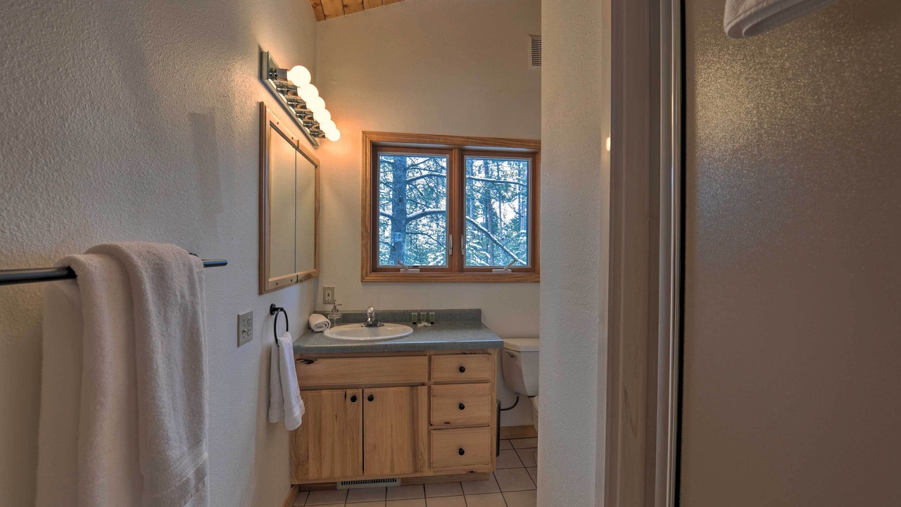 Photo of Bathroom in Alpine