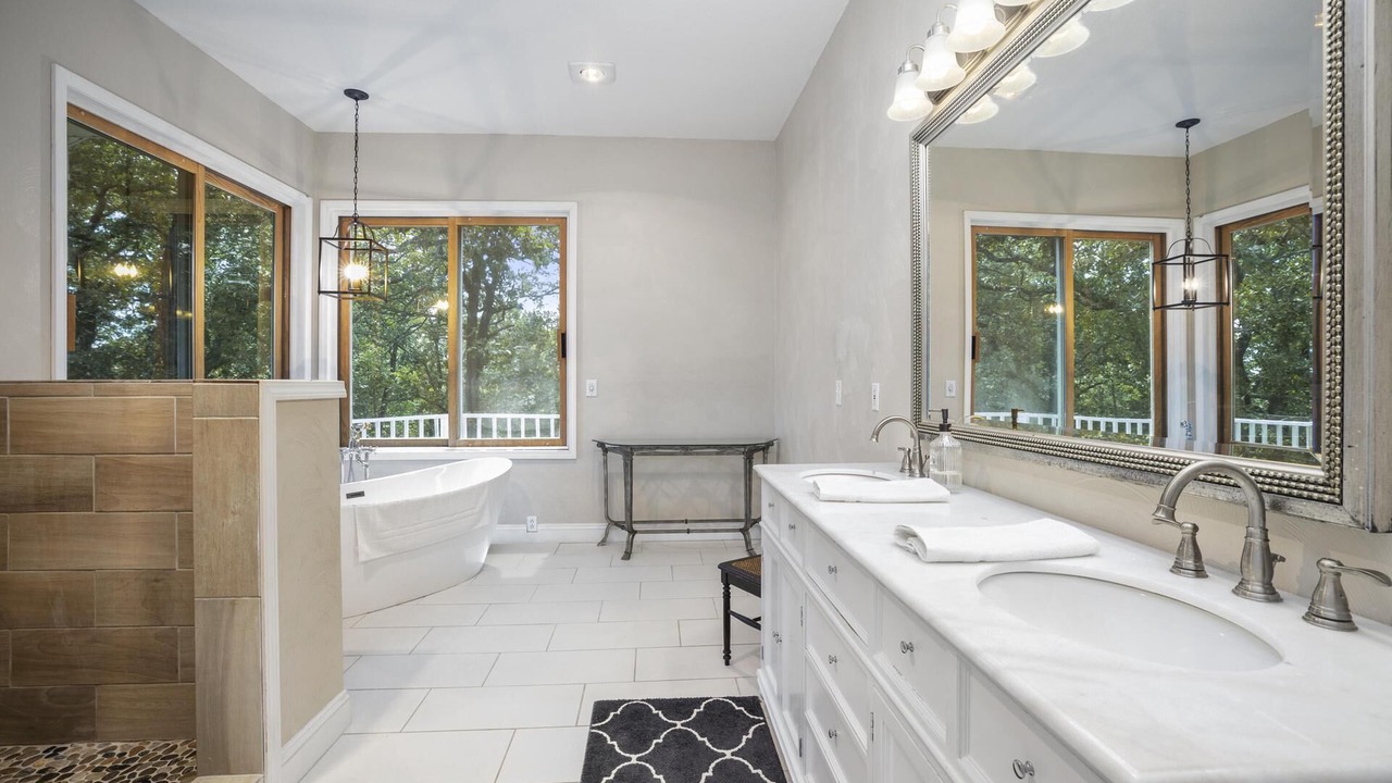 Photo of Bathroom in Eagle Rock