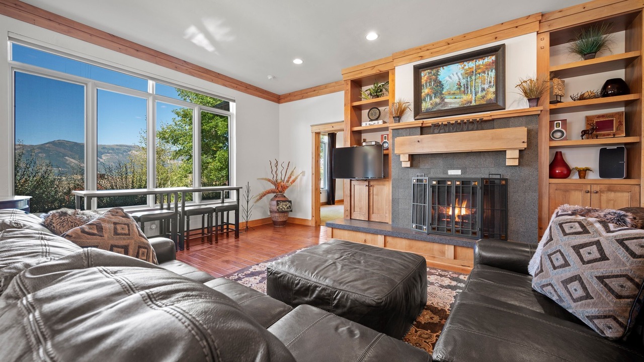 Photo of Livingroom in Eden